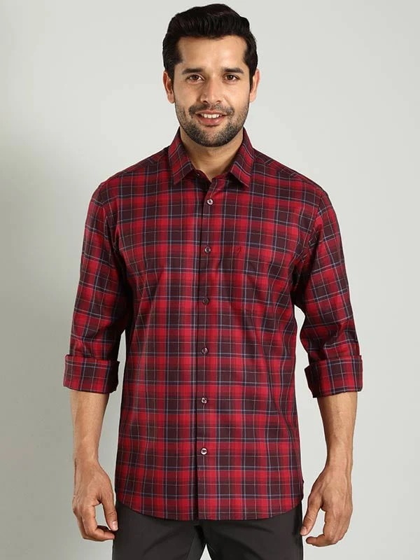 Indian Terrain Men's Regular Fit Full Sleeve Checkered Maroon Shirt
